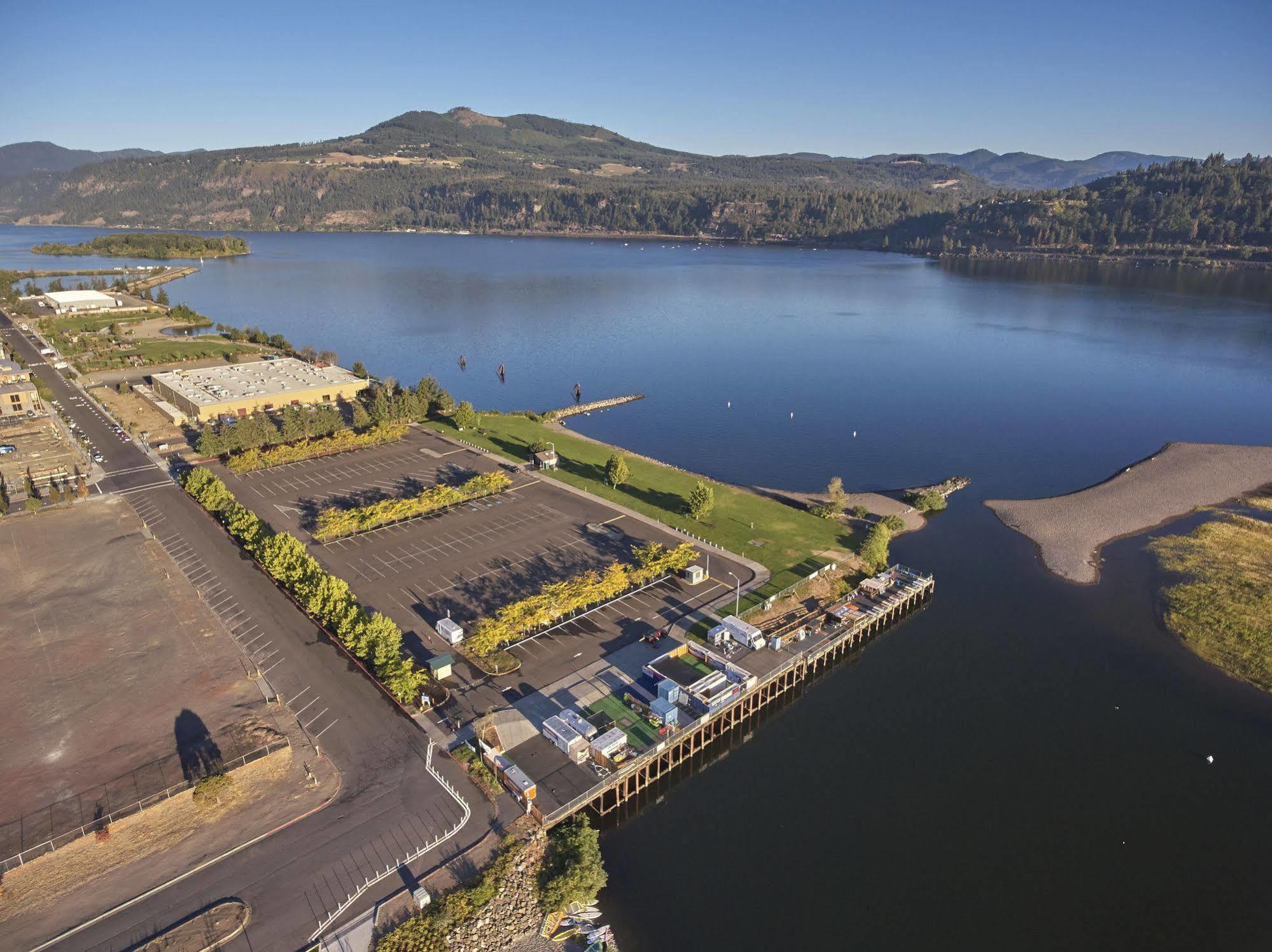 Hampton Inn & Suites Hood River Exteriör bild